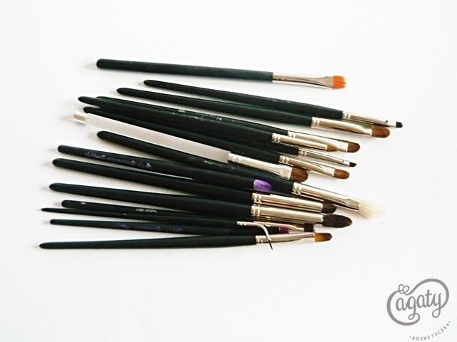 przegląd pędzli, część II – oczy