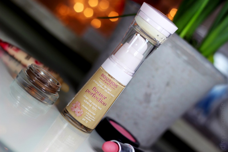 podkład niedoskonały | Bourjois, Flower Perfection (51)