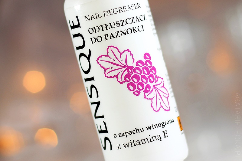 sposób na trwalszy manicure | Sensique, odtłuszczacz do paznokci
