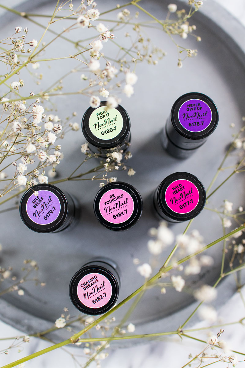 NeoNail Colors of Freedom by Julia Wieniawa | wakacyjny manicure